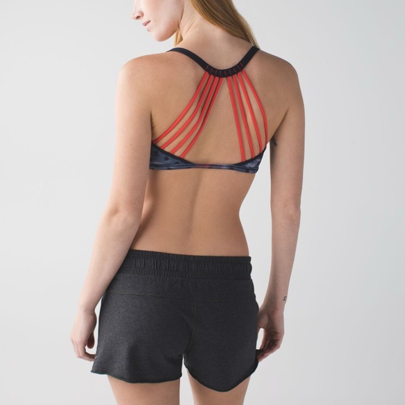 lululemon athletica Tops - Lululemon Lighten Up Bra Sz 2